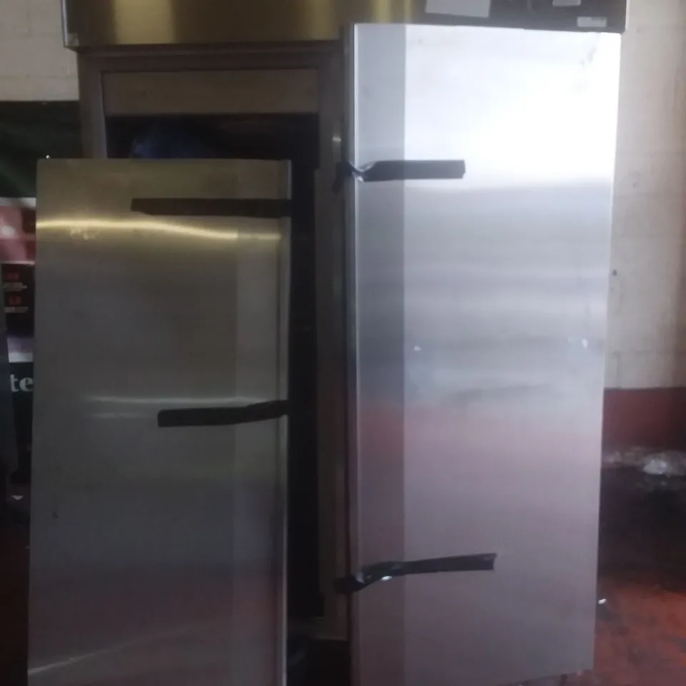 LARGE DOUBLE DISPLAY FRIDGE