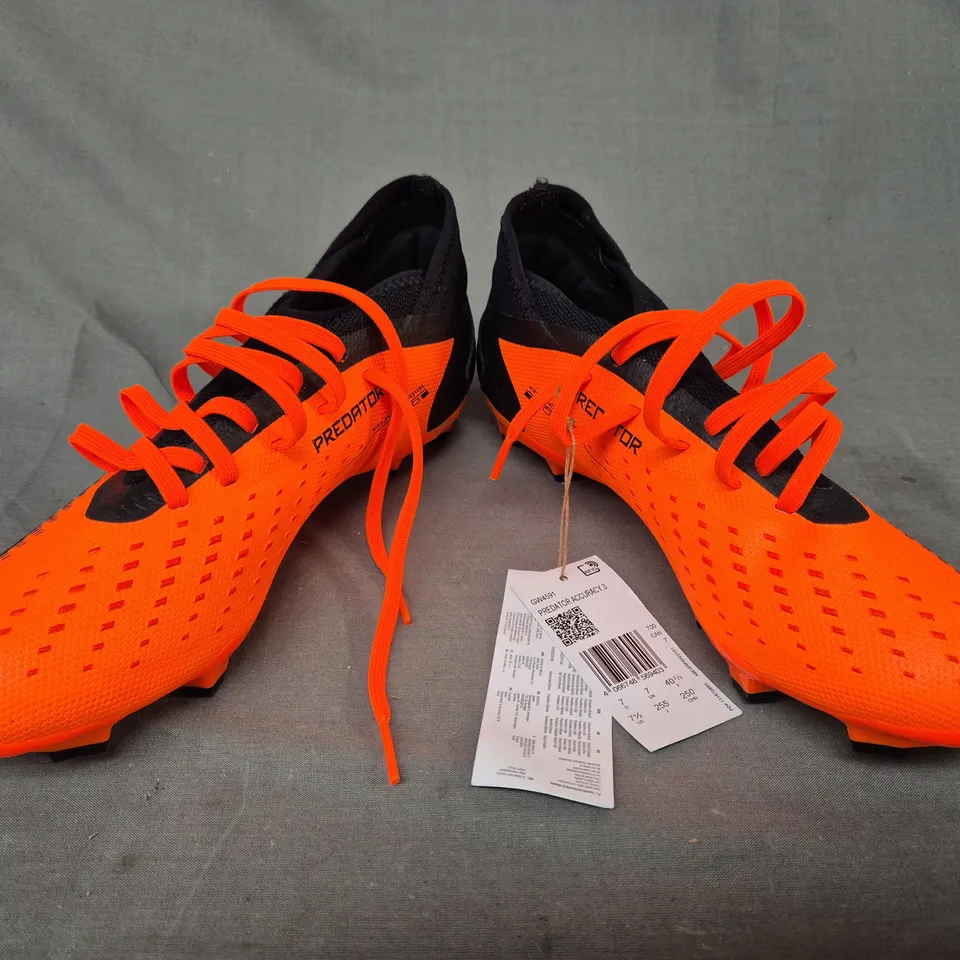 PAIR OF ADIDAS PREDATOR ACCURACY.3 FOOTBALL BOOTS IN ORANGE UK SIZE 7