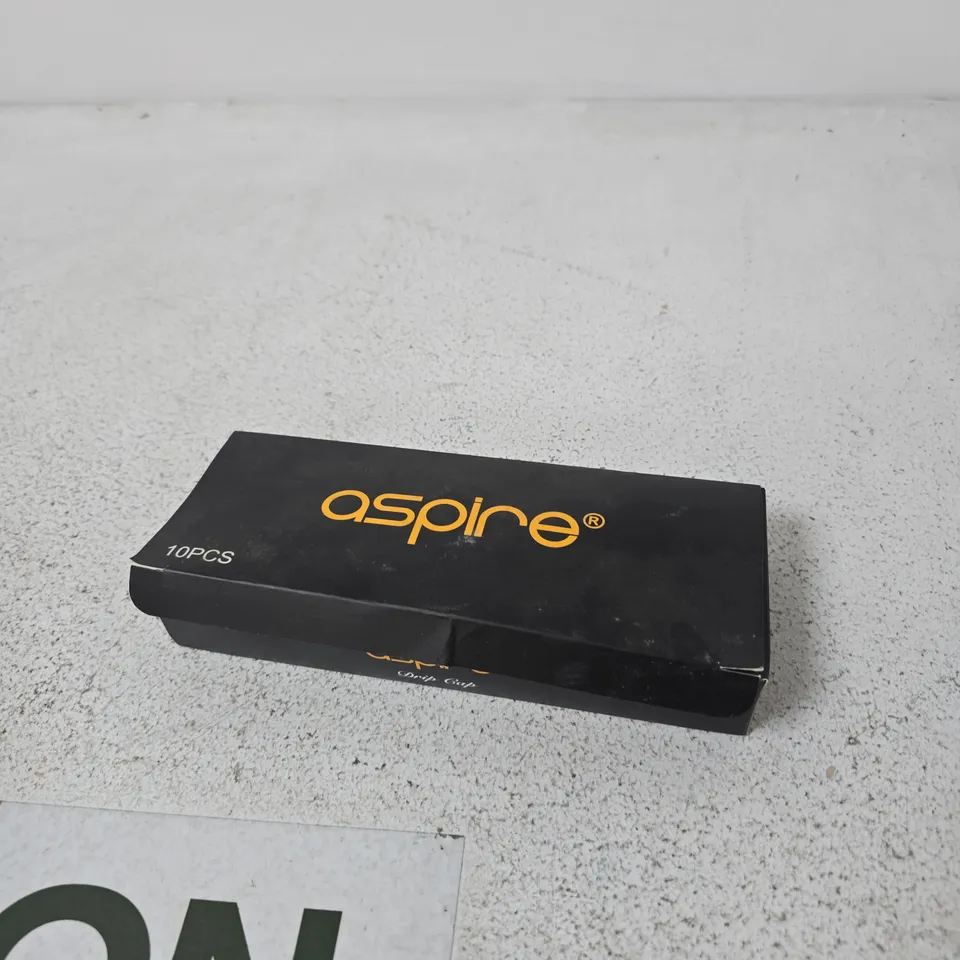 APPROXIMATELY 20 ASSORTED E-CIG PRODUCTS AND ACCESSORIES TO INCLUDE ASPIRE AND FLATWIRE 