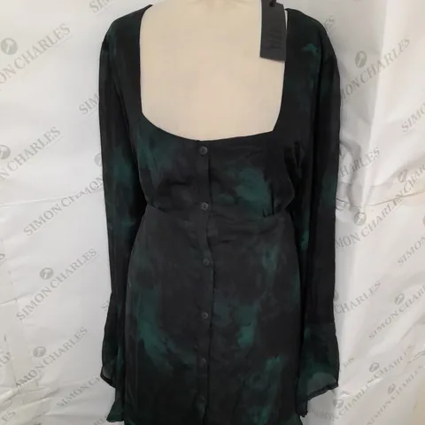 DISTURBIA LICHEN FAIRY SLEEVE MINI DRESS IN GREEN/BLACK SIZE 20