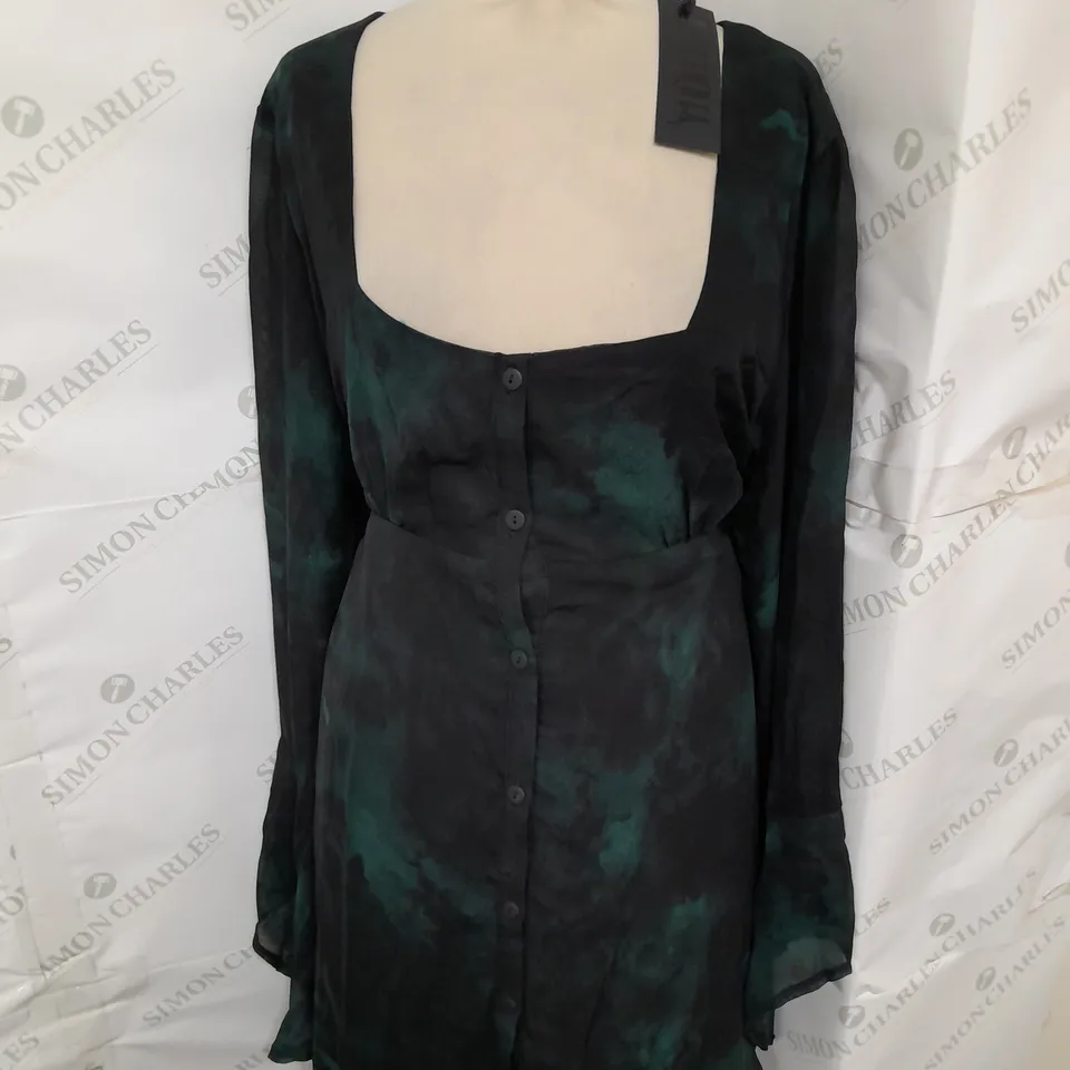 DISTURBIA LICHEN FAIRY SLEEVE MINI DRESS IN GREEN/BLACK SIZE 20