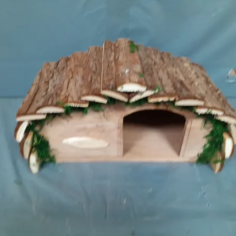 HEDGEHOG HOUSE