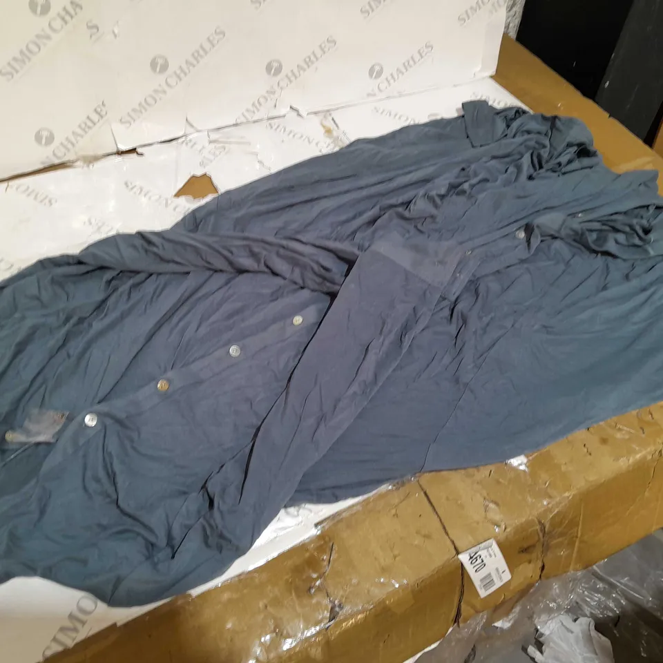 WYNN REGULAR LENGTH BLUE DRESS SIZE M