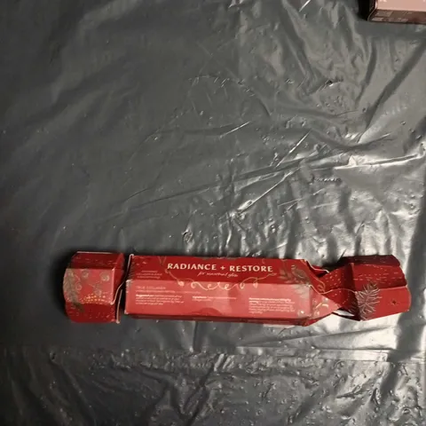 APPROXIMATELY 25 ASSORTED COSMETICS ITEMS TO INCLUDE 47 SKIN SERUM, FIND COMFORT BODY LOTION AND ANCIENT AND BRAVE POWDERED COLLAGEN