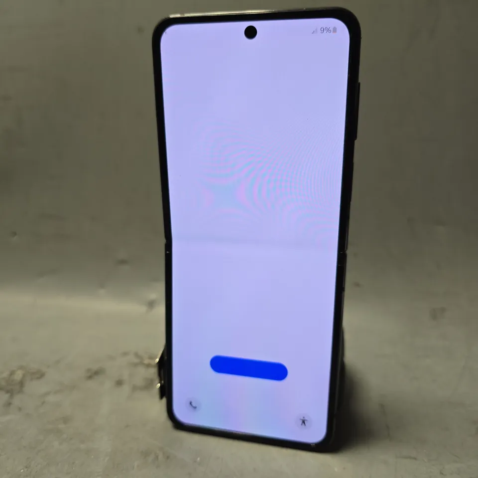 SAMSUNG GALAXY Z FLIP - MODEL UNSPECIFIED 
