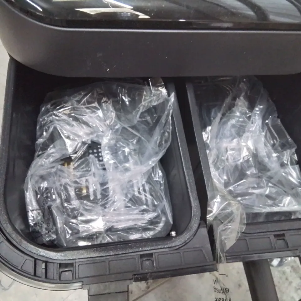 BOXED INSTANT VORTEX 8 IN 1 PLUS DOUBLE AIR FRYER 7.6L 