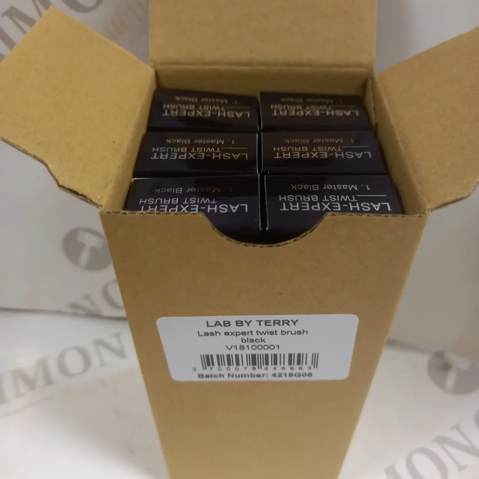 BOX OF APPROX 6 X 8.3G BY TERRY LASH EXPERT TWIST BRUSH DOUBLE EFFECT MASCARA #1 MASTER BLACK