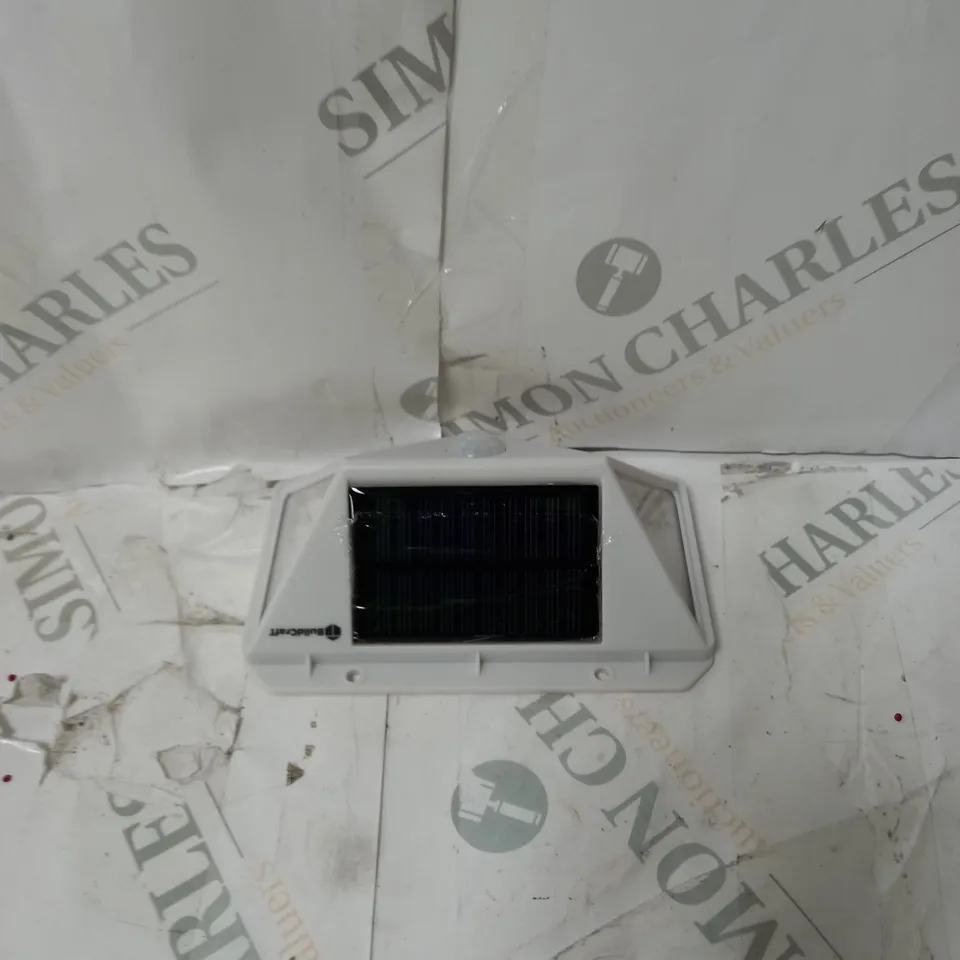 BOXED BUILDCRAFT SOLAR SECURITY LIGHTS
