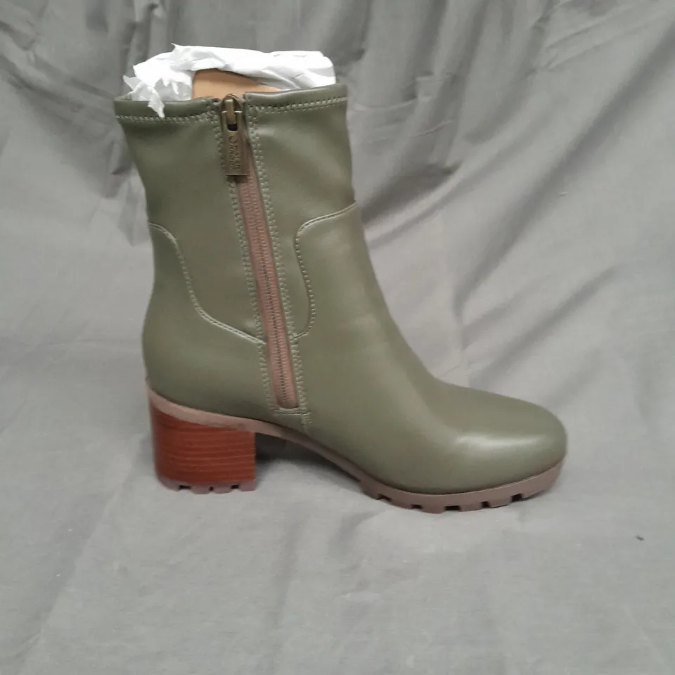 VIONIC LADIES LEATHER DARK KHAKI ZIP FASTENING BOOTS SIZE 5
