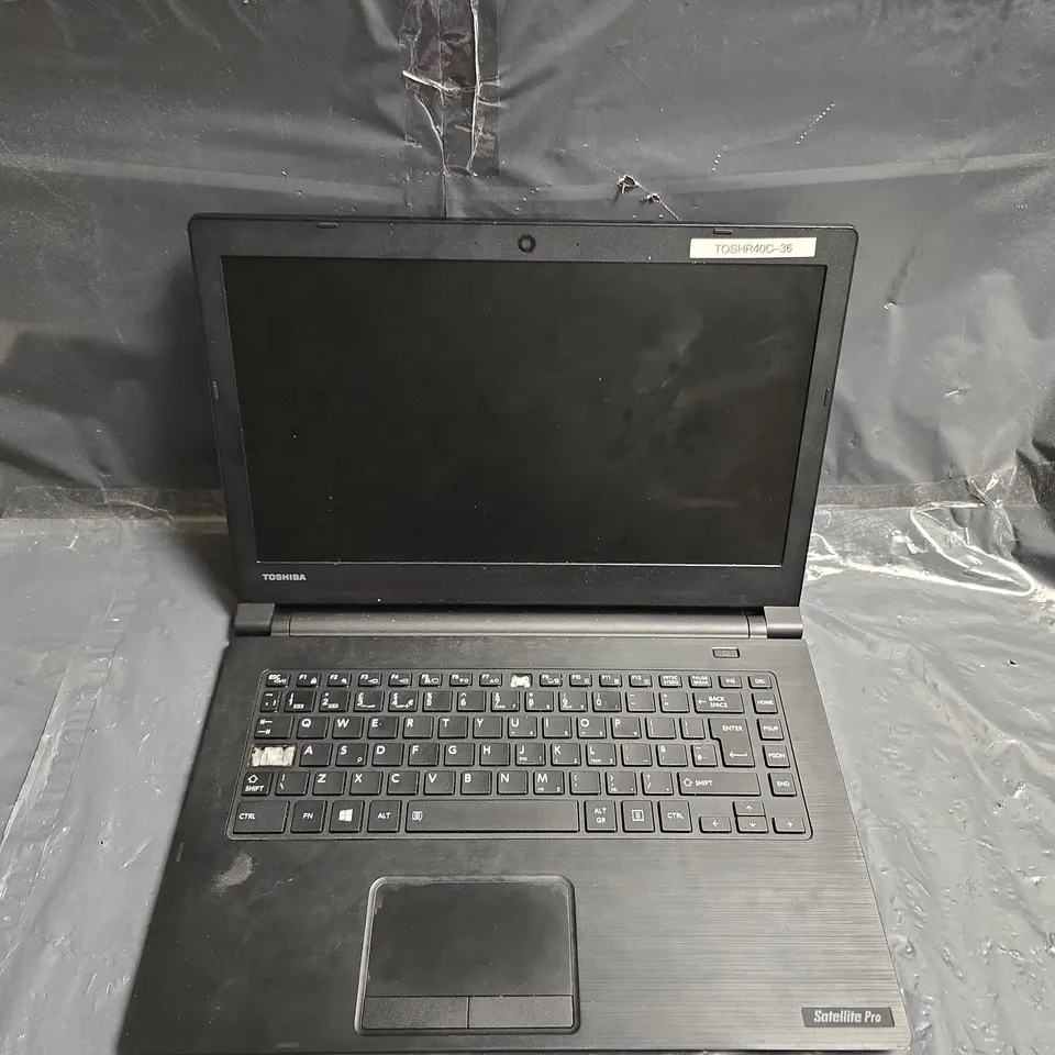 TOSHIBA SATELLITE PRO R40-C LAPTOP