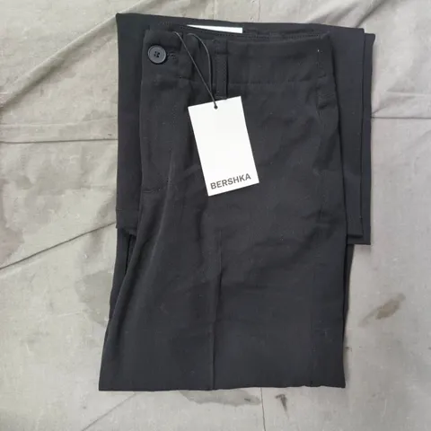 BERSHKA WIDE LEG TROUSERS IN BLACK SIZE UK 10