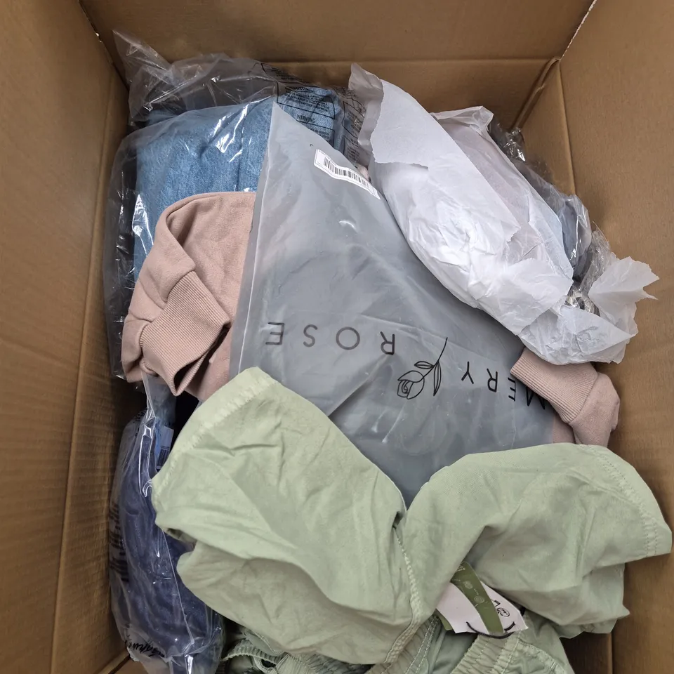 LARGE BOX OF ASSORTED CLOTHING ITEMS IN VARIOUS SIZES, STYLES AND COLOUR 