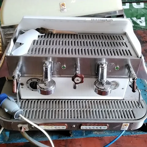 ELEKTRA BARISTA CREMA CAFFΓ 2 STATION COFFEE MACHINE
