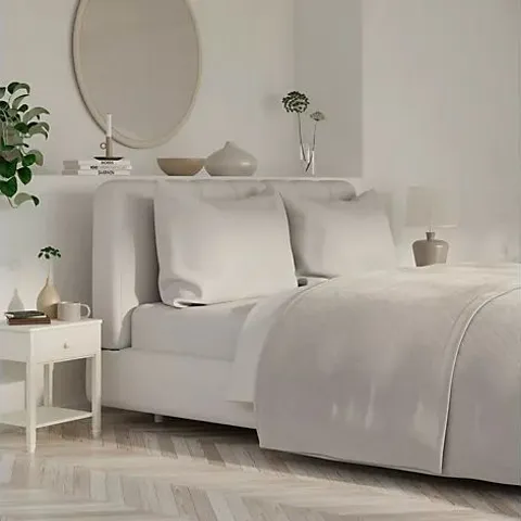 COZEE HOME LIGHTWEIGHT VELVET BEDSPREAD