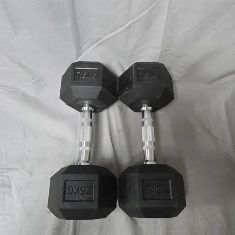 PAIR OF 7.5 KG HEX DUMBBELLS WITH KNURLED CHROME HANDLES