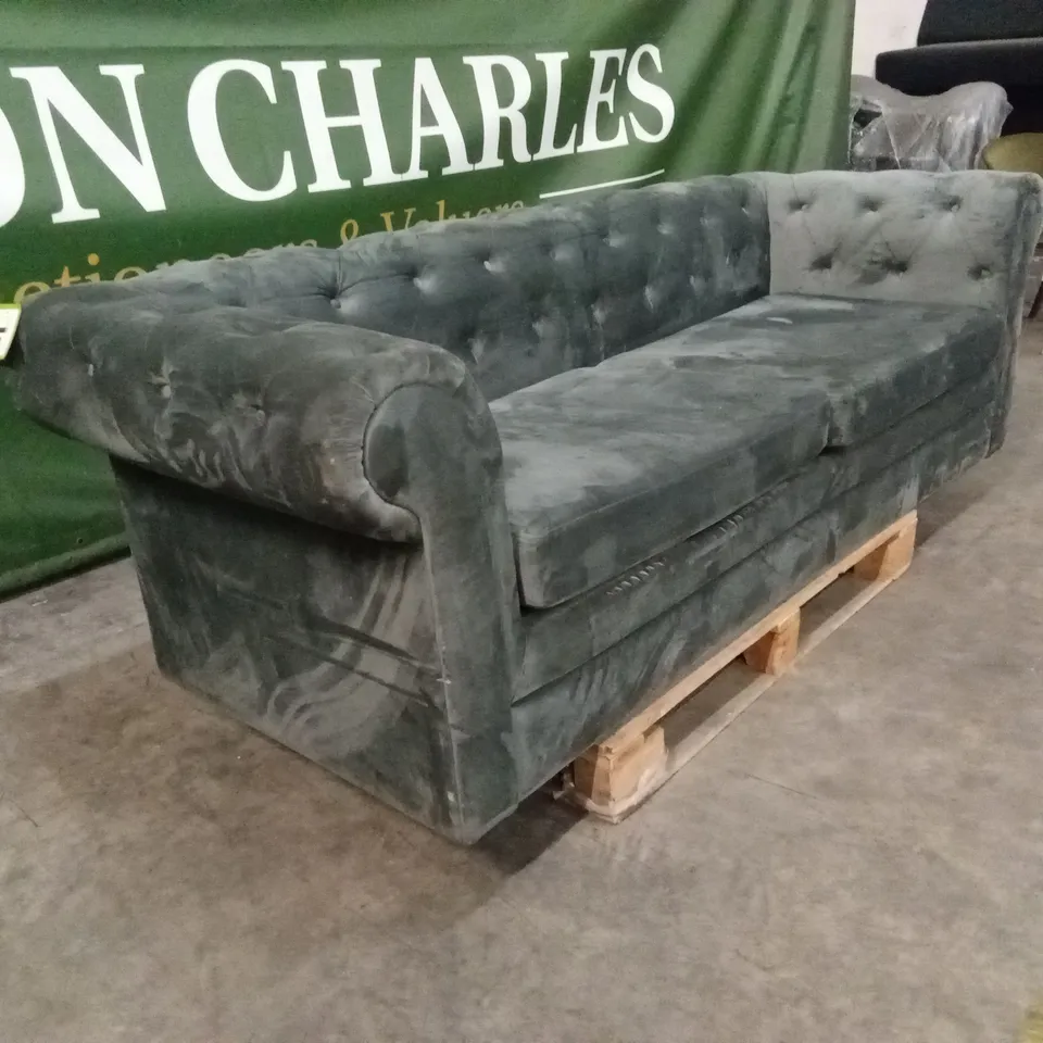 QUALITY DESIGNER 3 SEATER CHESTERFIELD SOFA BED - CHARCOAL VELVET