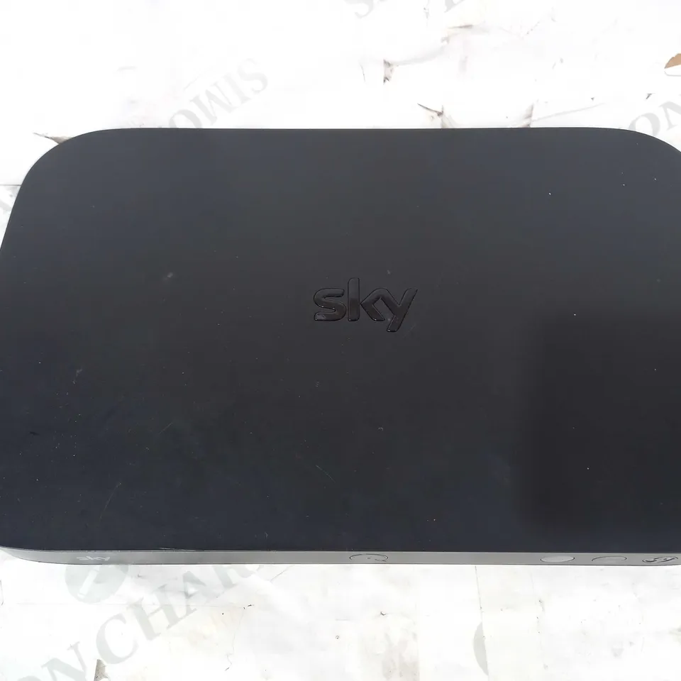 SKY ES340D8 Q HUB WIRELESS ROUTER