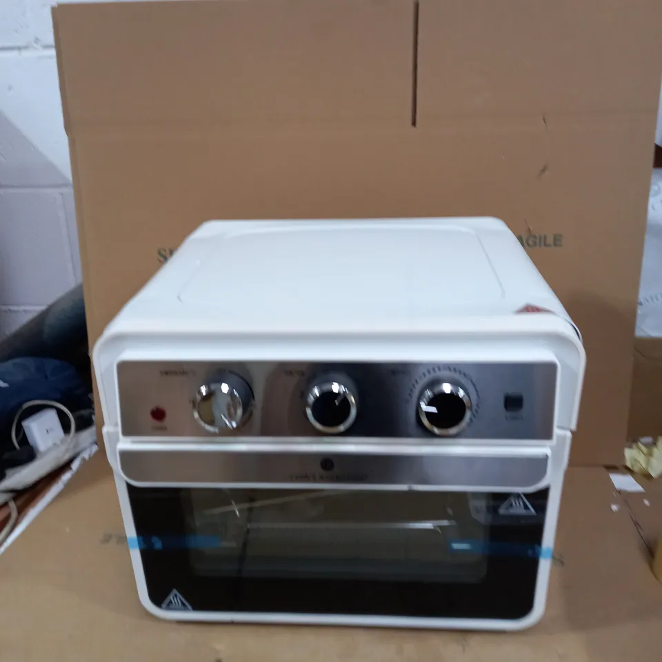 5 IN 1 22L MULTI-OVEN WITH AIR FRYER WITH ROTISSERIE