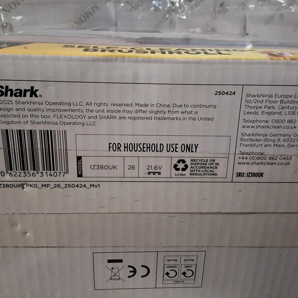 BOXED SHARK POWERPRO CORDLESS VACUUM CLEANER (IZ380UK)