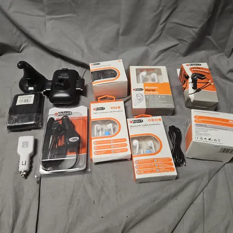 APPROXIMATELY 10 ASSORTED ITEMS INCLUDING BLUETOOTH WIRELESS EARPHONES WITH MICROPHONE – PORTABLE AUDIO ACCESSORIES 