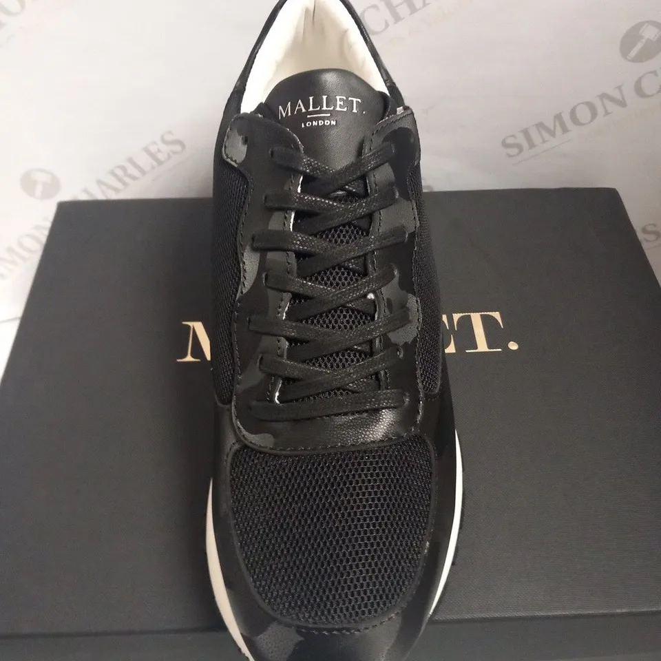BOXED MALLET LONDON SIZE 9 SHOES
