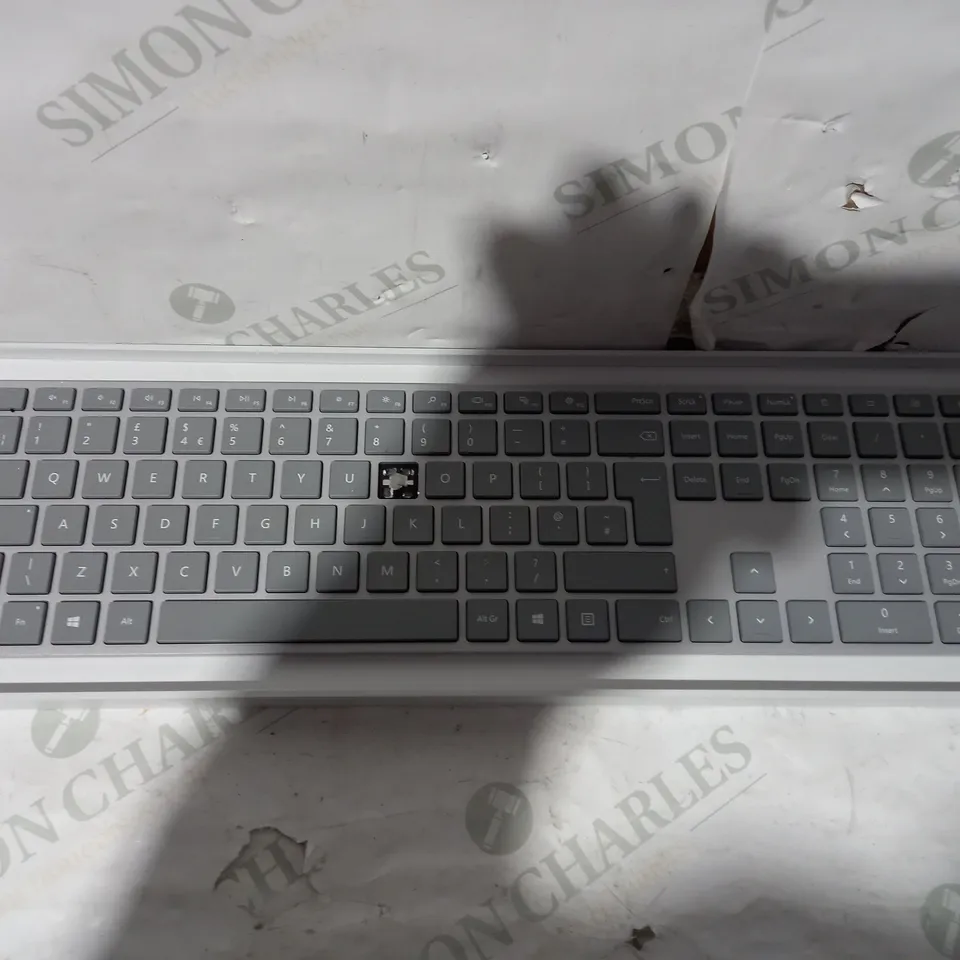 BOXED MICROSOFT SURFACE KEYBOARD