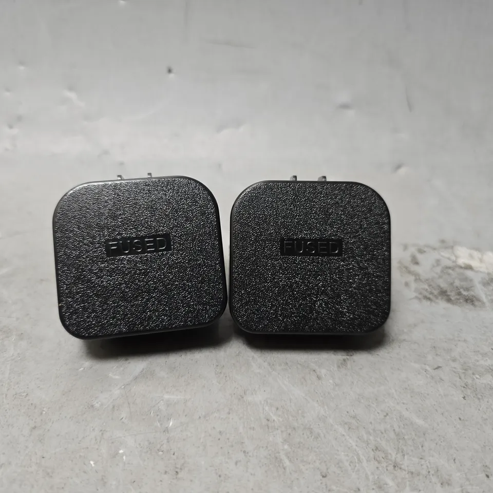 BOXOF APPROIXMATELY 200 EU TO UK PLUG ADAPTERS 