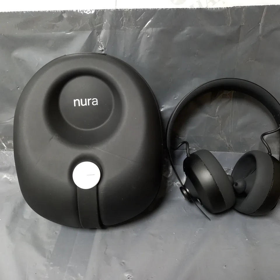 NURA 100B HEADPHONES WITH CARRY CASE