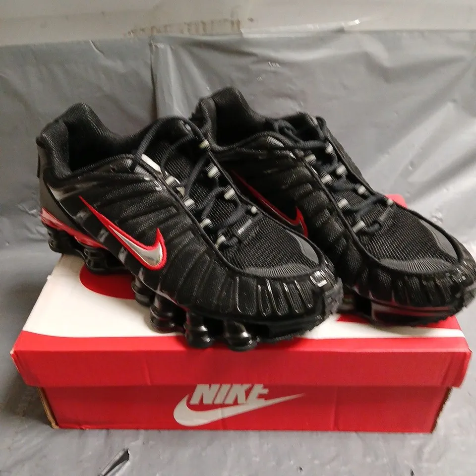 BOXED PAIR OF NIKE SHOX TL TRAINERS - 7