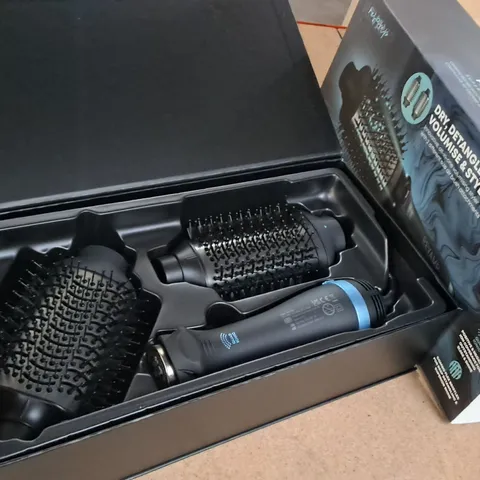 REVAMP VOLUME & STYLE HOT BRUSH STYLER