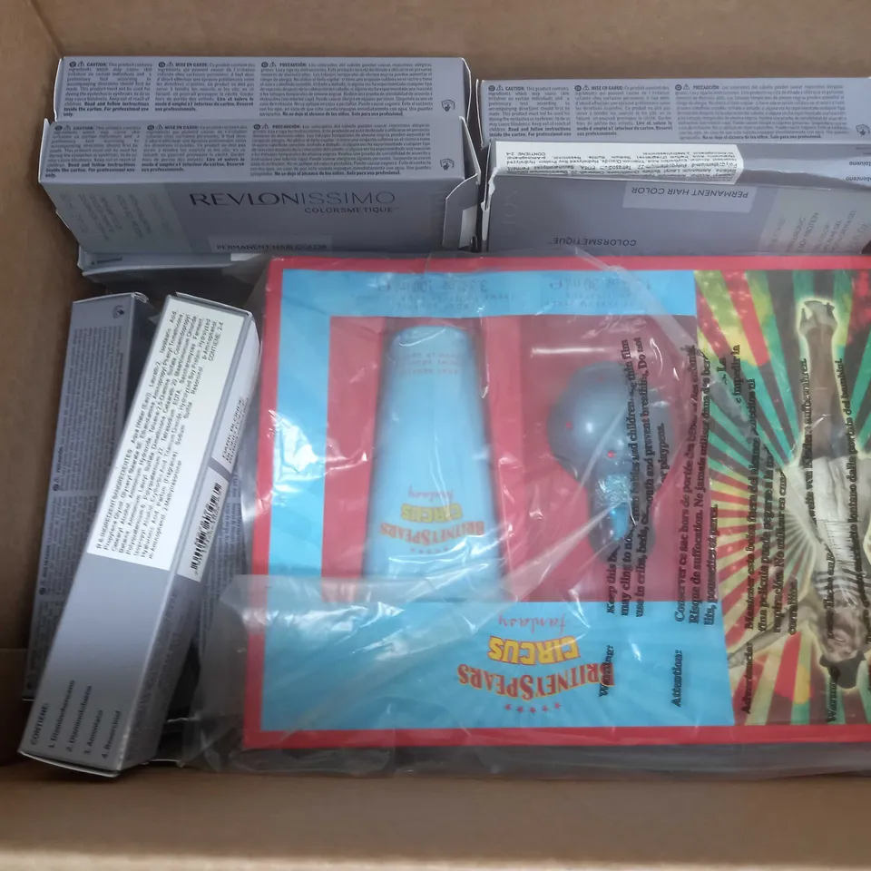 BOX OF APPROXIMATELY 10 ASSORTED HEALTH & BEAUTY ITEMS TO INCLUDE - REVLON PERMANENT HAIR COLOUR , BRITNEYSPEARS CIRCUS FANTASY 