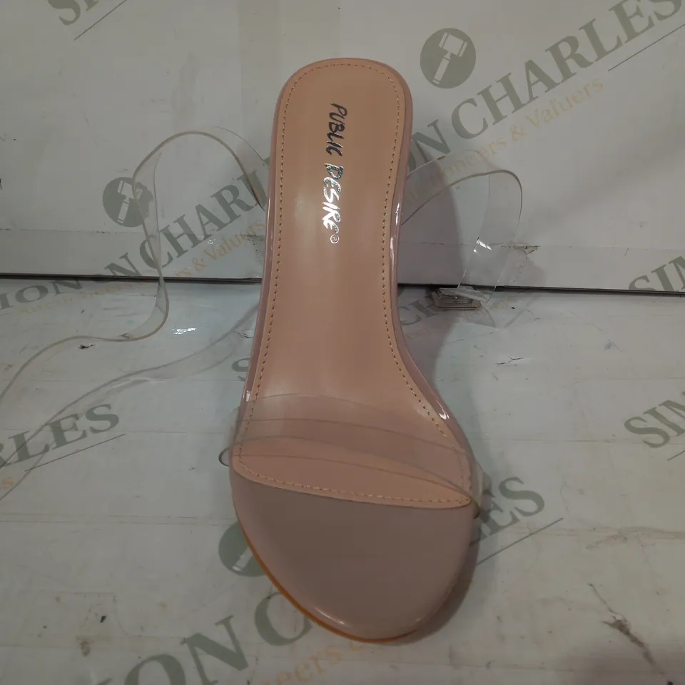 PAIR OF PUBLIC DESIRE OPEN TOE CLEAR BLOCK HEEL SANDALS IN NUDE SIZE 4