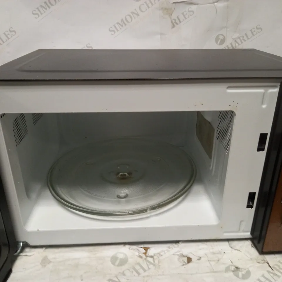 SWAN DIGITAL MICROWAVE OVEN