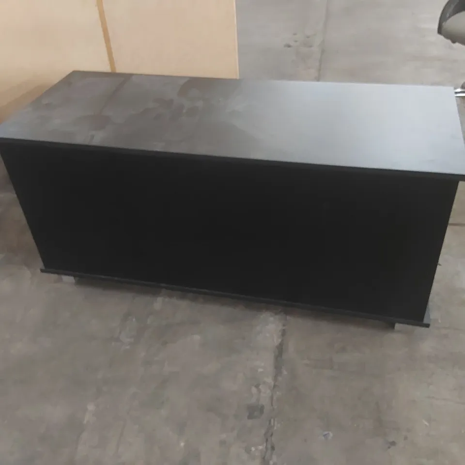 WOODEN STORAGE CHEST - BLACK