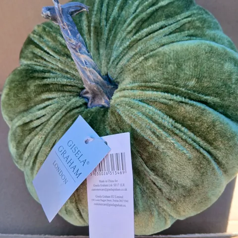 APPROXIMATELY 16 BRAND NEW GISELA GRAHAM VELVET PUMPKIN ORNAMENT – GREEN