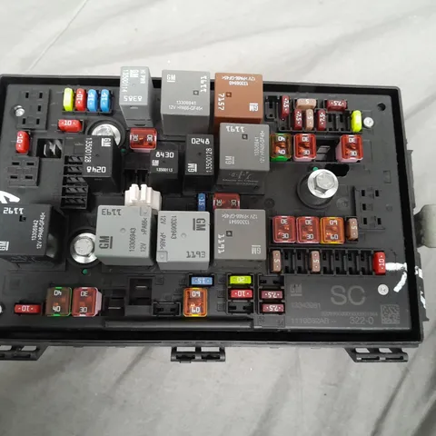 ASTRA FUSE BOX 