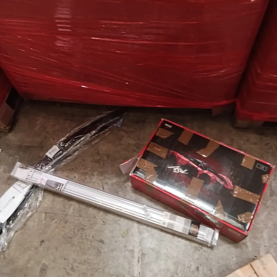 PALLET OF ASSORTED ITEMS INCLUDING - NIFELIZ SUPERCAR MODEL, WIND DEFLECTORS, NIGHT ROLLER BLIND