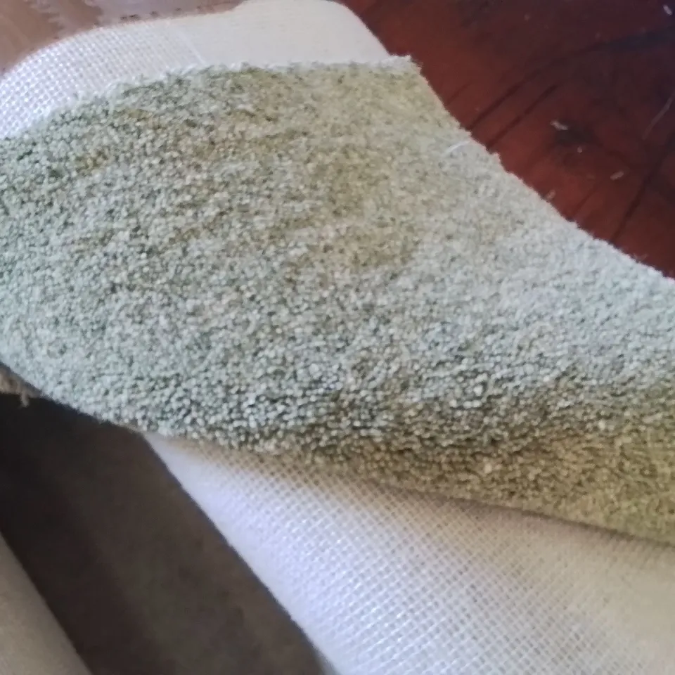 ROLL OF QUALITY LINGDALE ELITE KILNSEY CARPET// APPROX SIZE: 4 X2.42M