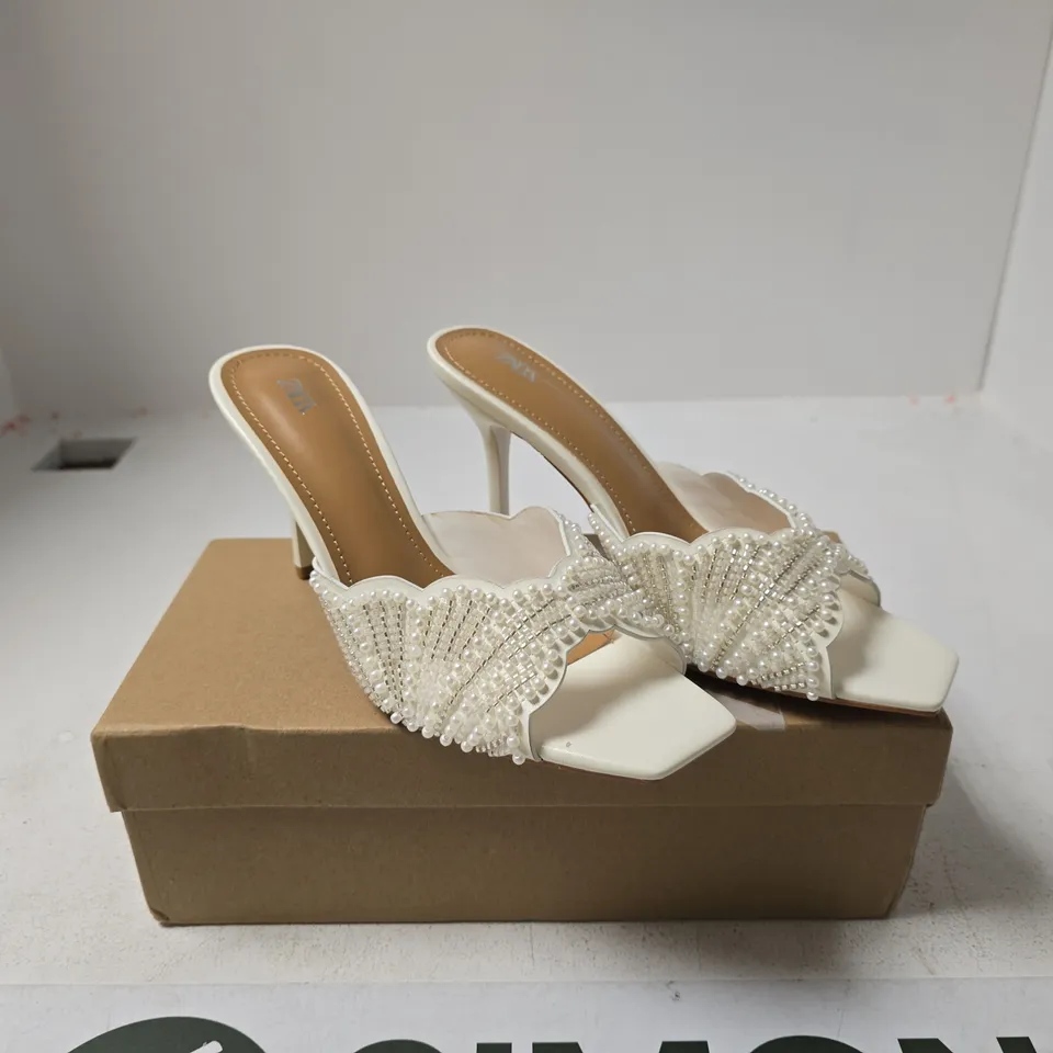 ZARA WOMEN'S WHITE BEADED EMBELLISHED HEELED SHOES SIZE 37 BOXED