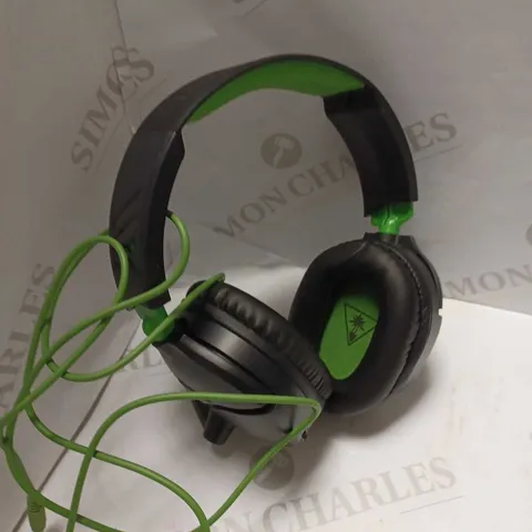 APPROXIMATELY 5 ASSORTED HEADSETS TO INCLUDE; TURTLE BEACH RECON 70 WIRED XBOX HEADSET