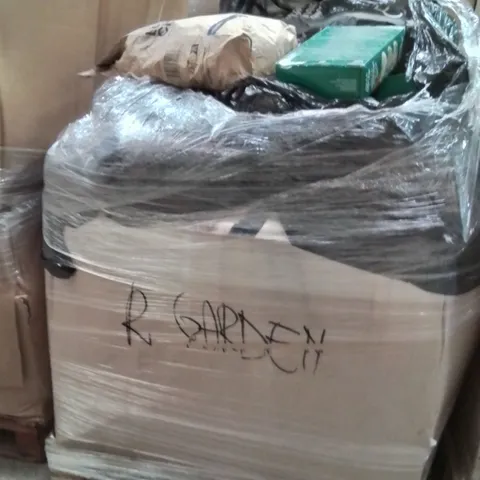 PALLET CONTAINING A LARGE QUANTITY OF ASSORTED GARDEN PRODUCTS TO INCLUDE;INDTANF FIRE LIGHTING LOG,COCONUT COIR PEAT BRICKS,SPEED SEED