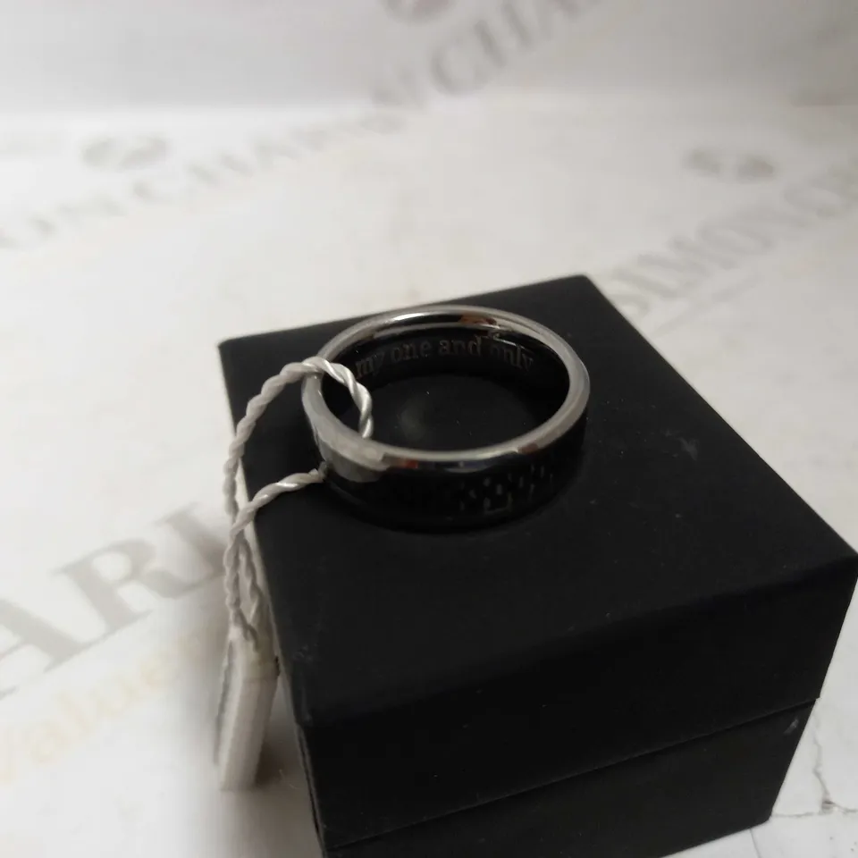 JEWLR CARBON FIBRE TUNGSTEN RING