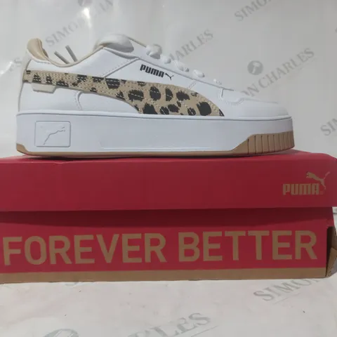 BOXED PAIR OF PUMA SHOES IN WHITE/ANIMAL PRINT UK SIZE 6