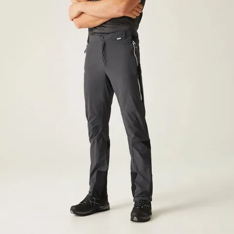 BRAND NEW REGATTA MEN'S MOUNTAIN III WALKING TROUSERS SEAL GREY BLACK 38" INSIDE LEG 32"