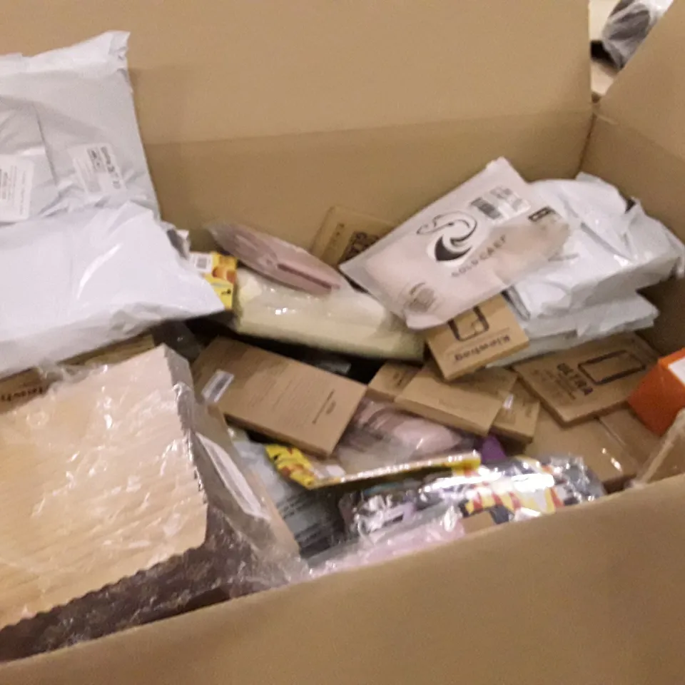 PALLET OF ASSORTED PRODUCTS INCLUDING PHONE CASES, DOOR STOPS, JEWERLY BOOK, PARTY SUPPLIES, FELT BOARDS, GLOVES