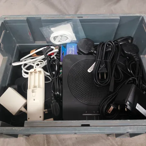 APPROXIMATELY 15 ASSORTED HOUSEHOLD PRODUCTS TO INCLUDE EE WIFI BOXES , PHONE CABLES , ETC