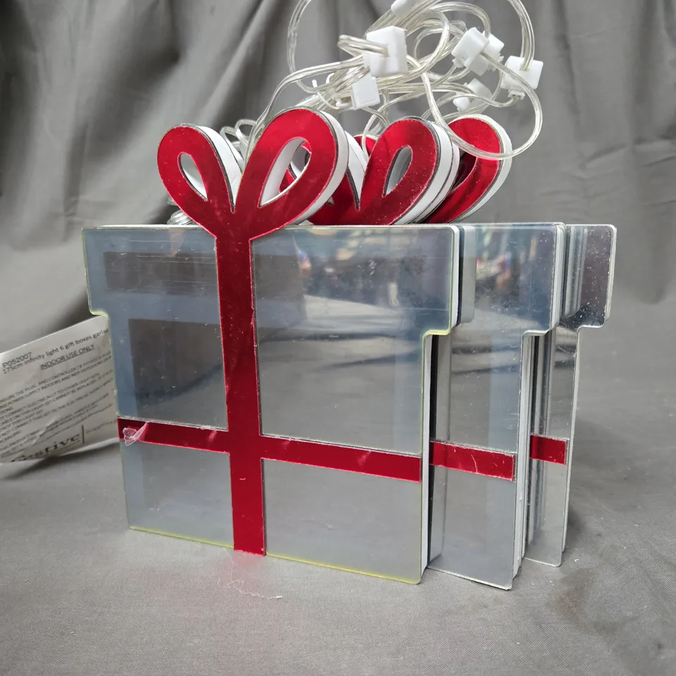 INFINITY GARLAND GIFT BOX CHRISTMAS LIGHTS