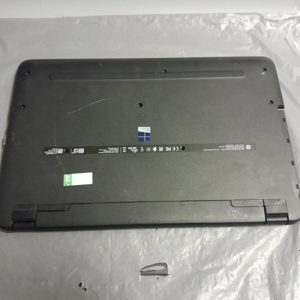 UNBOXED HP TPN-C125 INTEL I3 LAPTOP