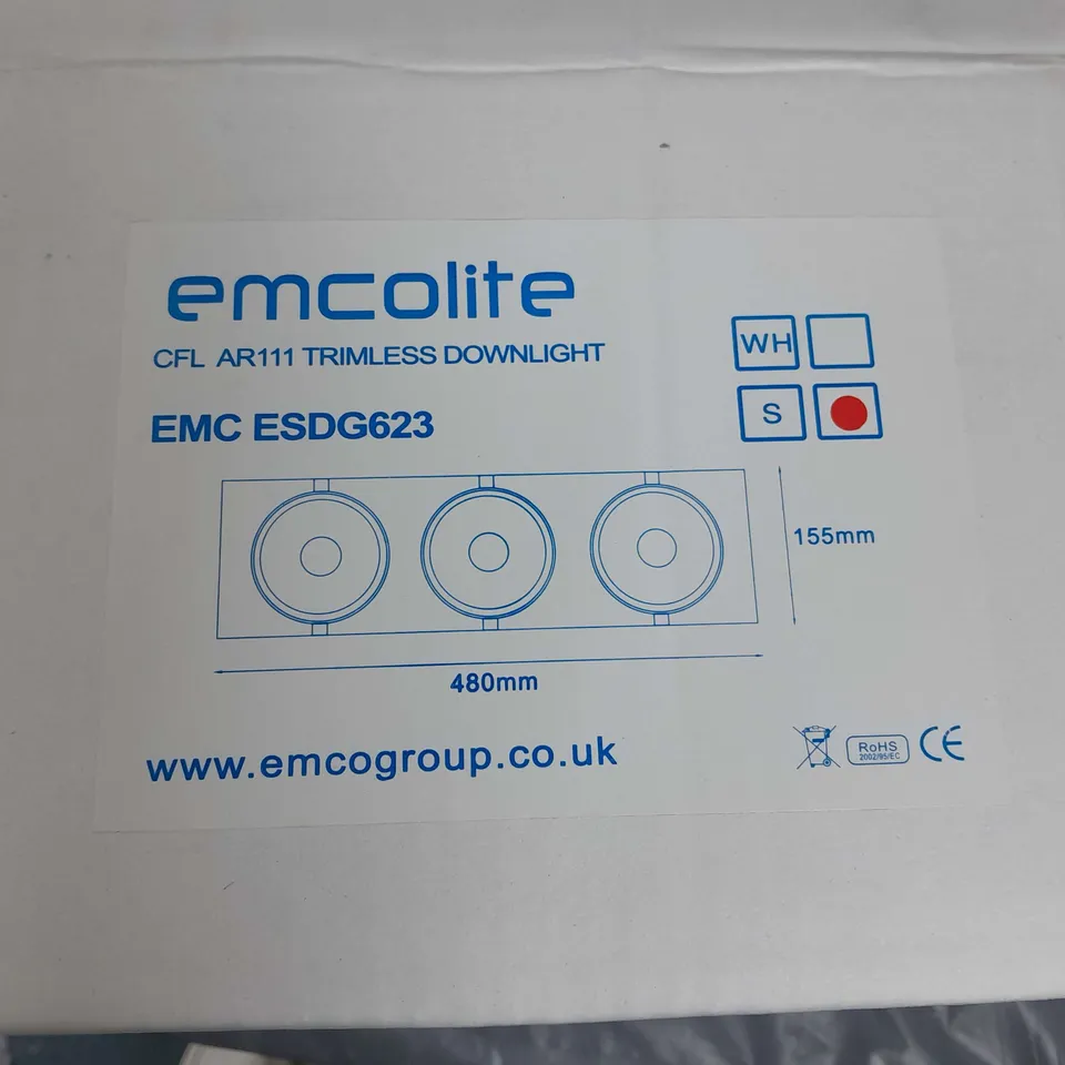 PALLET OF APPROXIMATELY 50 ASSORTED EMCOLITE LIGHTS - COLLECTION ONLY