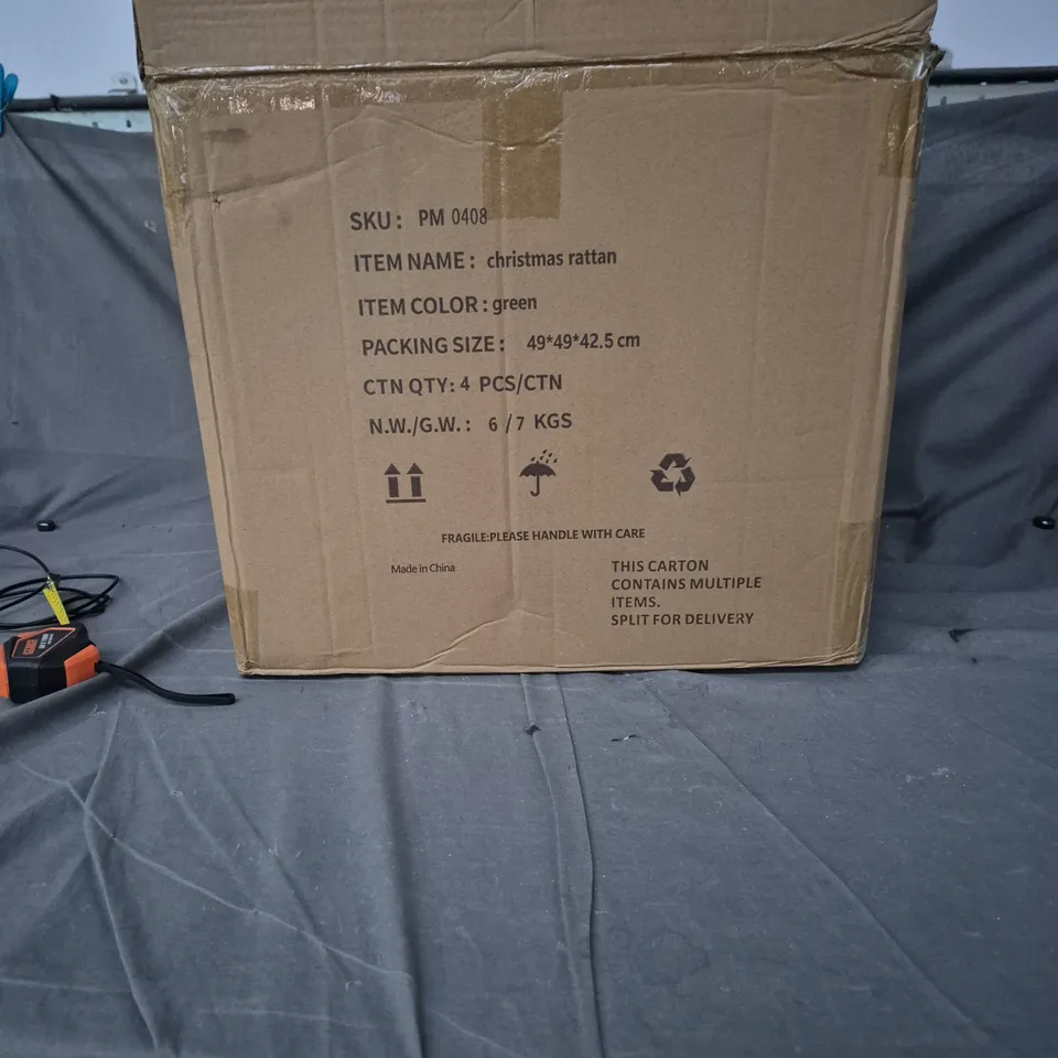 CHRISTMAS RATTAN DECORATION – GREEN, 4-PACK